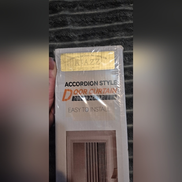 NIB AJAZZ Blackout Accordion Invisible Folding Magnetic Curtain Door - Picture 11 of 16